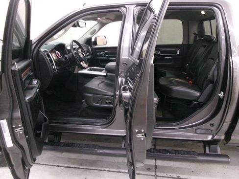 Used 2017 RAM 2500 Laramie w/ Sport Appearance Group AWD/4WD image 18