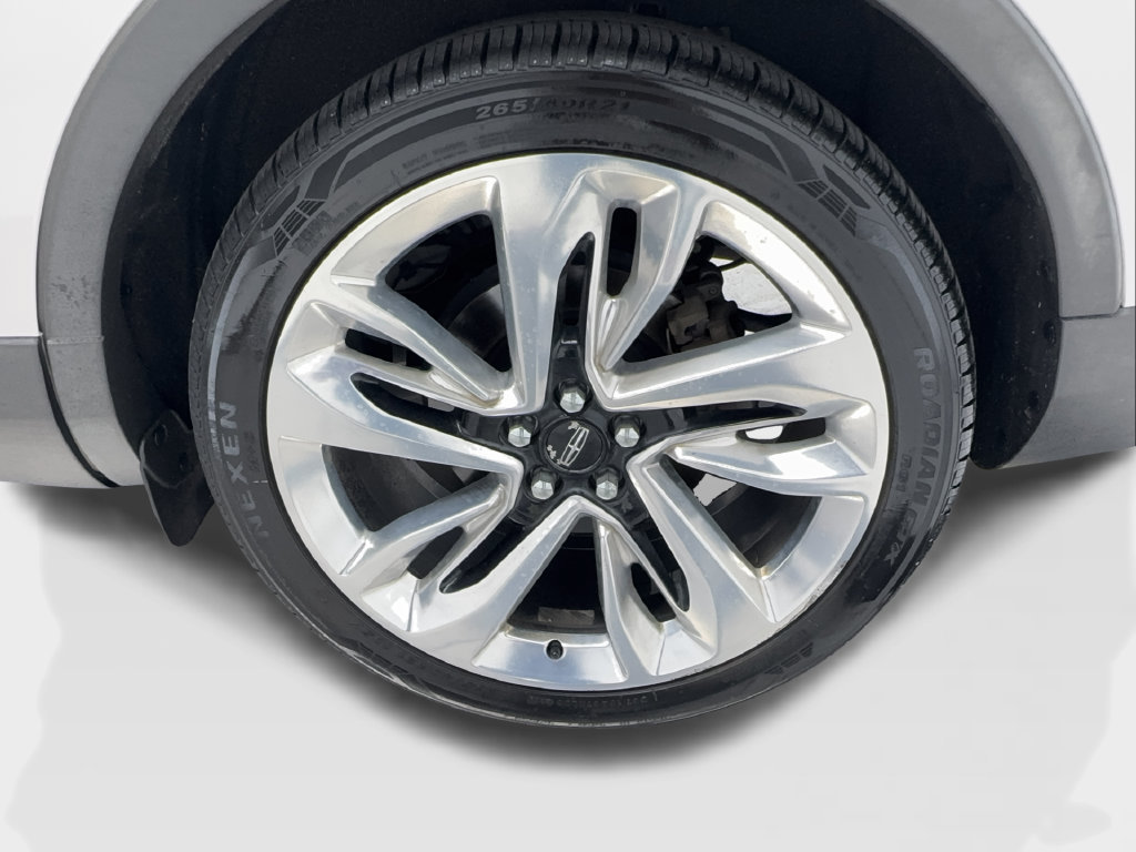 Used 2017 Lincoln MKX Reserve w/ Driver Assistance Package FWD image 12