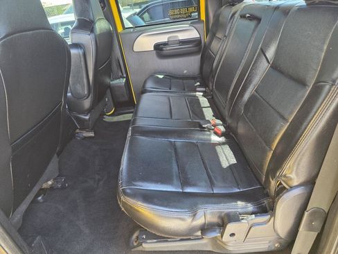 Used 2006 Ford F350 Lariat AWD/4WD image 10