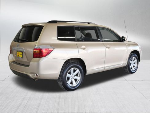 Used 2010 Toyota Highlander 2WD image 7