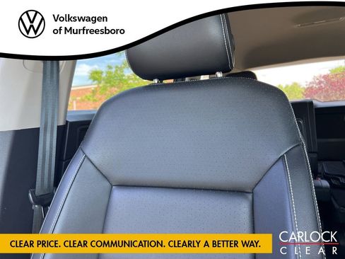 Certified 2023 Volkswagen Atlas SE w/ Black Wheel Package FWD image 22