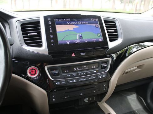 Used 2018 Honda Pilot Elite image 20