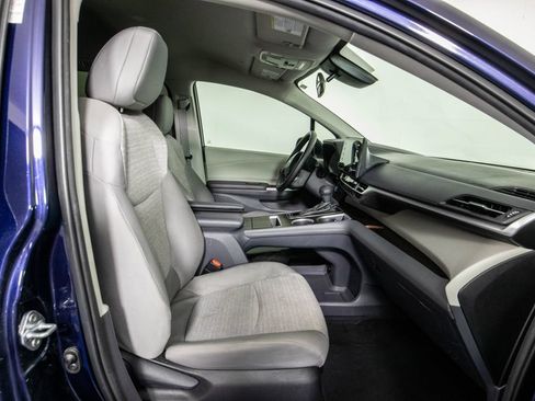 Used 2024 Toyota Sienna LE FWD image 10
