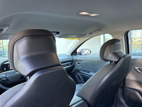 Used 2025 Kia K4 FWD image 21