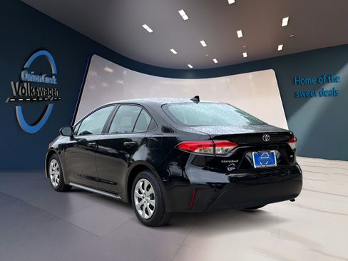 Used 2025 Toyota Corolla LE image 6