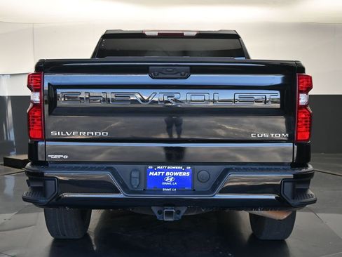Used 2023 Chevrolet Silverado 1500 Custom image 17
