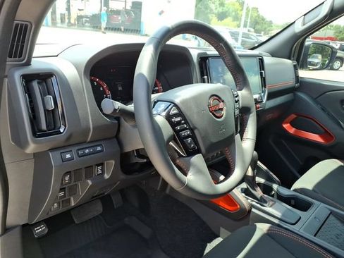 Used 2026 Nissan Frontier Pro-X w/ Pro-X Convenience Package RWD image 21