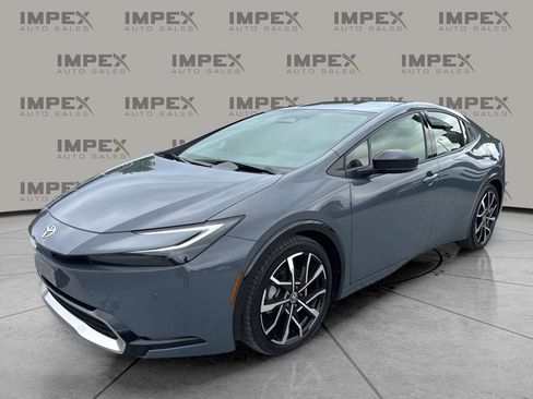 Used 2026 Toyota Prius Plug-In Hybrid FWD image 1