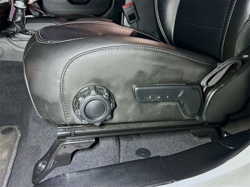 Used 2023 Jeep Wrangler Unlimited Sahara w/ Cold Weather Group image 21