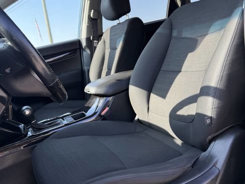Used 2015 Kia Sorento LX image 10
