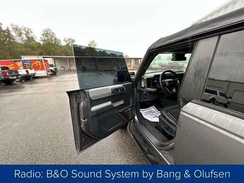 Used 2022 Ford Bronco Badlands image 29