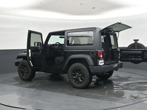 Used 2014 Jeep Wrangler Sport w/ Connectivity Group AWD/4WD image 46