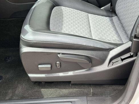 Used 2017 Chevrolet Colorado Z71 AWD/4WD image 20