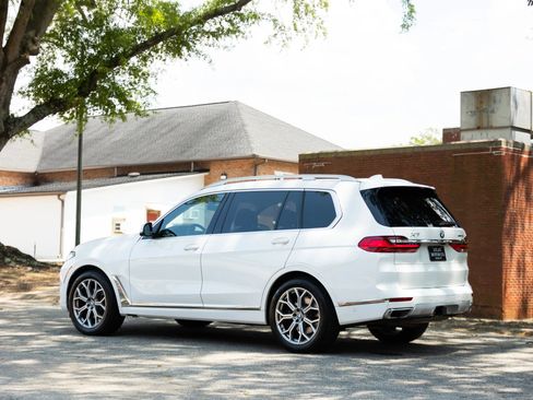 Used 2021 BMW X7 xDrive40i w/ Premium Package AWD/4WD image 11