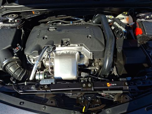 Used 2022 Chevrolet Malibu Premier image 29