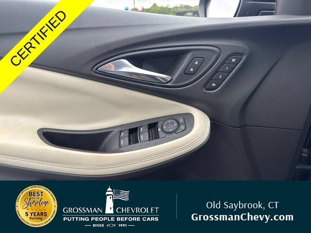 Used 2020 Buick Encore GX Essence w/ Experience Buick Package FWD image 10