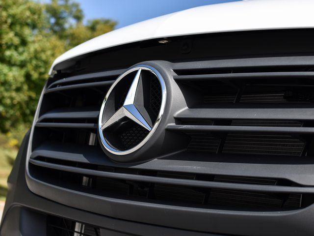 New 2026 Mercedes-Benz Sprinter 2500 image 3