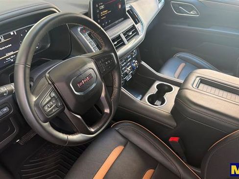 Used 2023 GMC Yukon XL AT4 w/ AT4 Premium Package AWD/4WD image 10