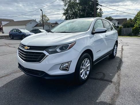 Used 2020 Chevrolet Equinox LT w/ Driver Convenience Package AWD/4WD image 3