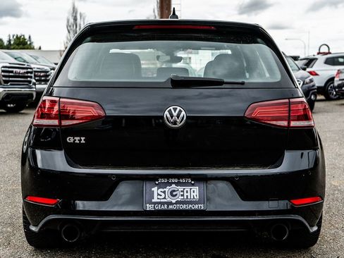 Used 2018 Volkswagen GTI SE image 12
