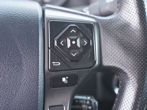 Used 2019 Toyota Tacoma TRD Sport w/ Technology Package AWD/4WD image 23