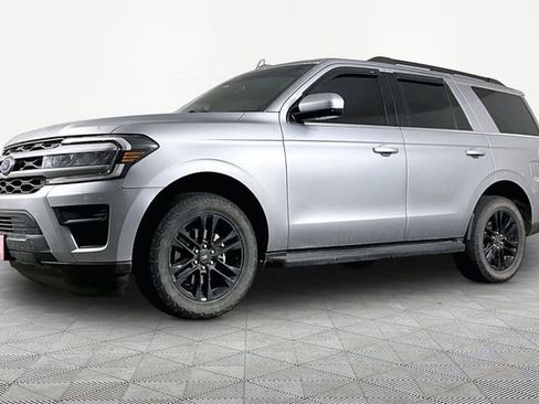 Used 2022 Ford Expedition XLT RWD image 1