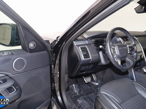 Used 2023 Land Rover Discovery S R-Dynamic image 51