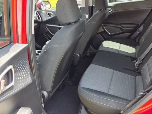 Used 2021 Kia Soul S FWD image 7