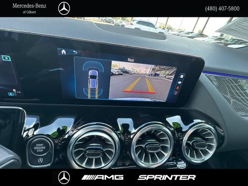 Used 2024 Mercedes-Benz GLA 35 AMG 4MATIC image 29