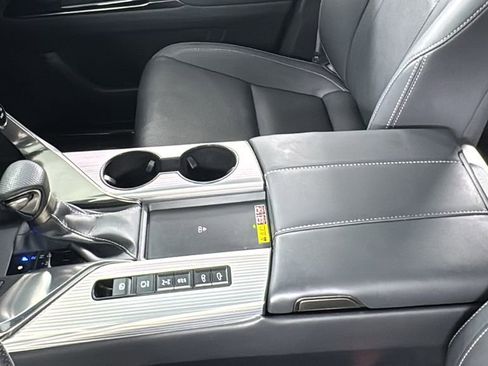 Used 2023 Lexus LX 600 F Sport image 39