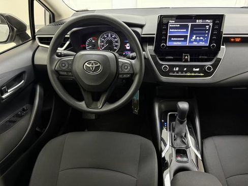 Used 2021 Toyota Corolla LE FWD image 31