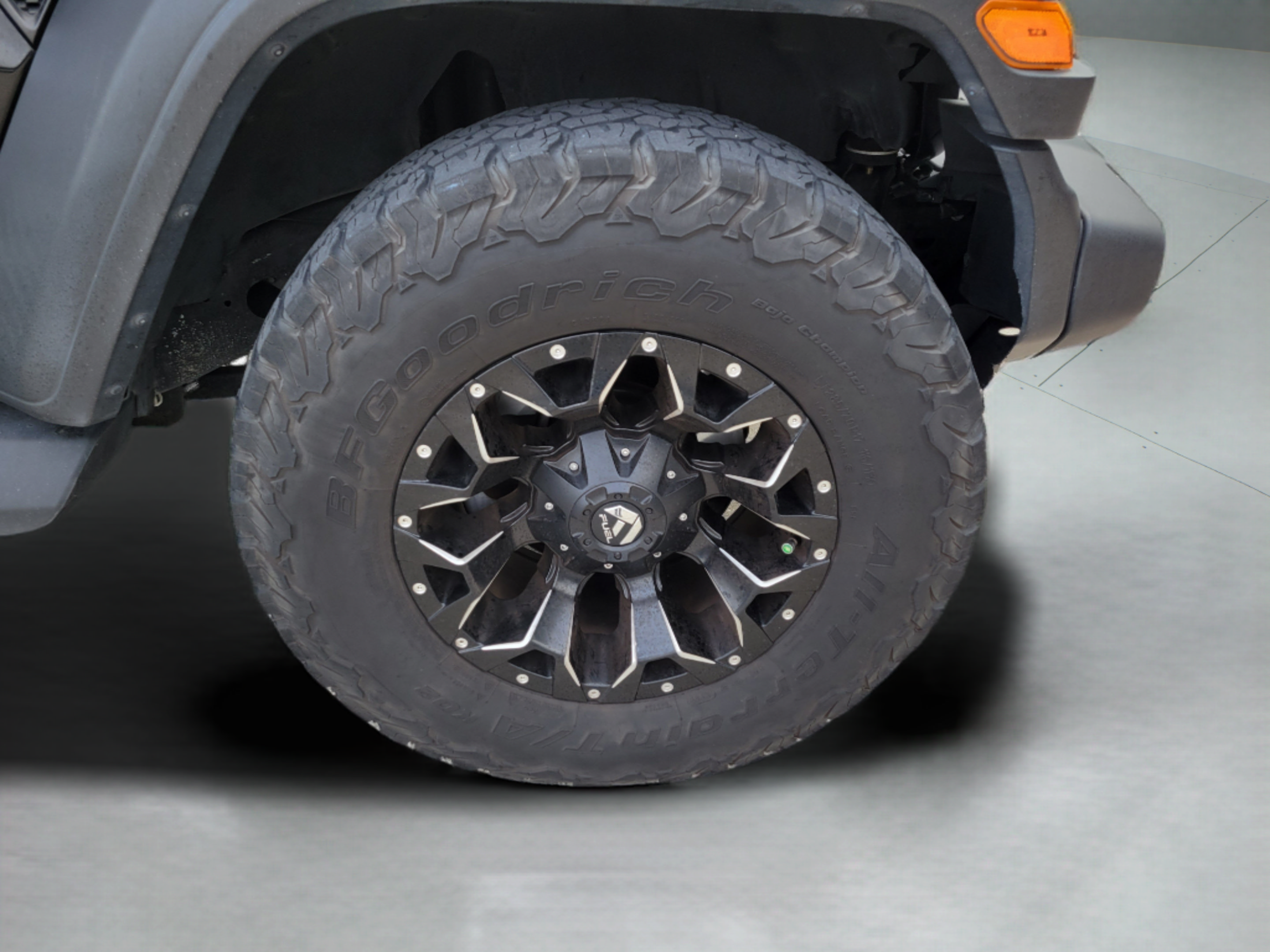 Used 2018 Jeep Wrangler Unlimited Sport S AWD/4WD image 5