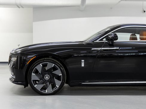 New 2026 Rolls-Royce Spectre image 6
