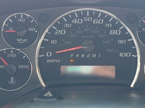 Used 2019 Chevrolet Express 2500 Extended w/ Driver Convenience Package image 18