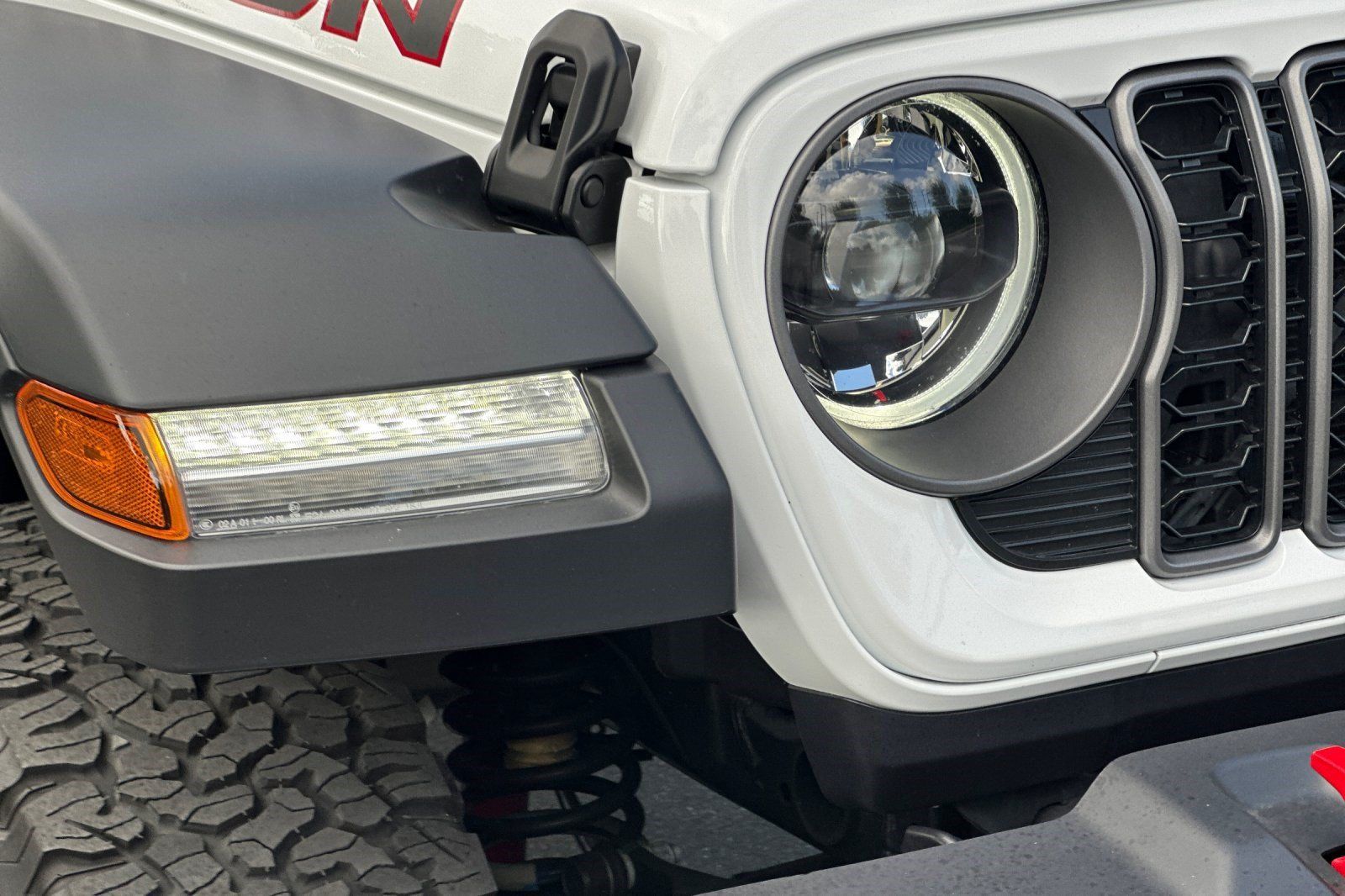 Used 2026 Jeep Wrangler Unlimited Rubicon AWD/4WD image 12
