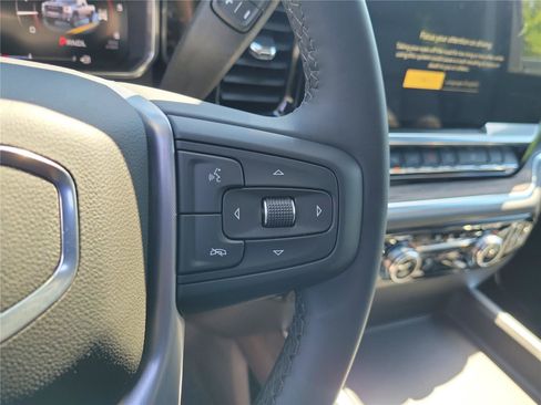 New 2026 GMC Sierra 3500 SLT w/ SLT Premium Package AWD/4WD image 25