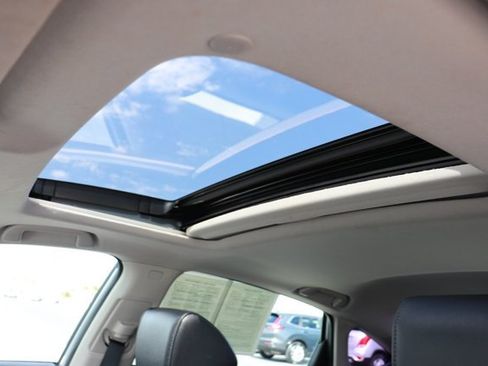 Used 2018 Honda Accord Touring image 28
