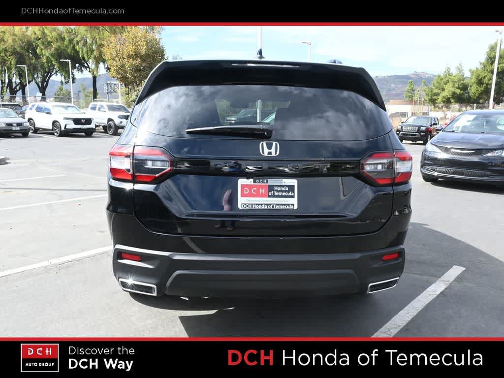 Certified 2025 Honda Pilot Sport image 6