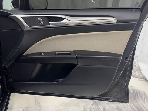 Used 2019 Ford Fusion S FWD image 26