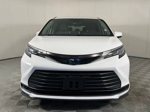 Used 2022 Toyota Sienna LE FWD image 13
