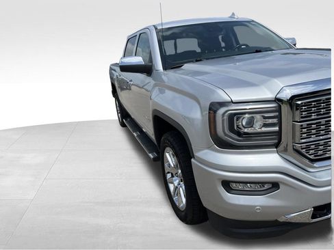 Used 2018 GMC Sierra 1500 Denali AWD/4WD image 14
