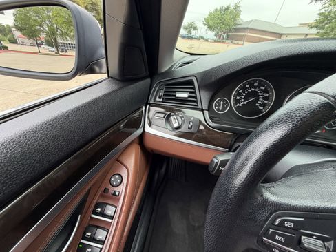 Used 2011 BMW 528i Sedan RWD image 23