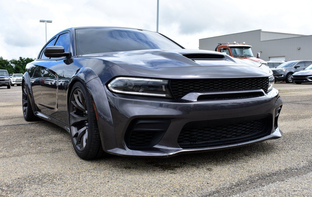 Used 2022 Dodge Charger SRT Hellcat w/ Harman/Kardon Audio Group RWD image 7