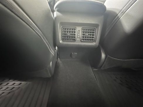 Used 2023 Toyota Camry XLE image 19