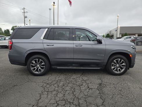 Used 2021 Chevrolet Tahoe LT w/ LT Signature Package AWD/4WD image 5