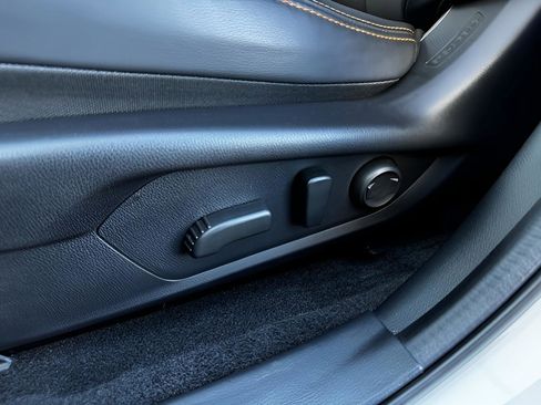 Used 2024 Subaru Crosstrek 2.5i Limited w/ Crosstrek Mirror Package image 23