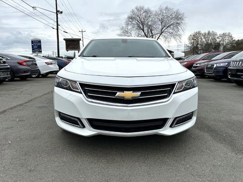 Used 2018 Chevrolet Impala LT image 2
