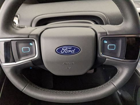 New 2025 Ford Expedition Active image 16