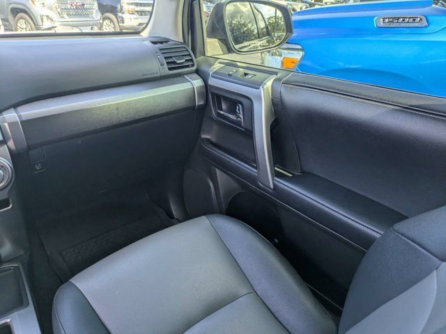 Used 2019 Toyota 4Runner SR5 Premium RWD image 19