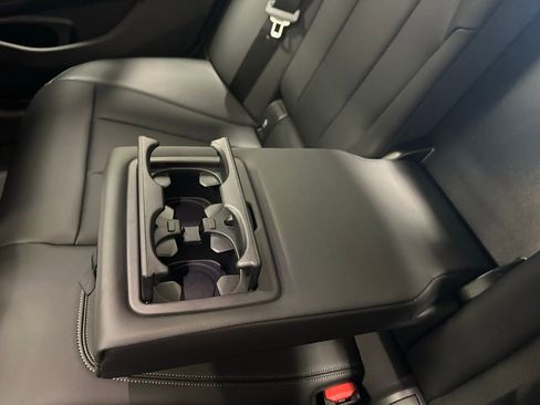 Used 2025 BMW 330i xDrive Sedan w/ Convenience Package image 34